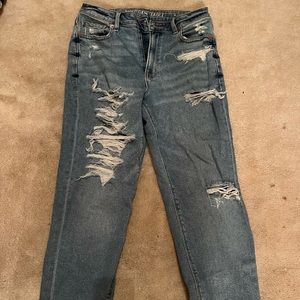 AE ripped jeans- size 6!